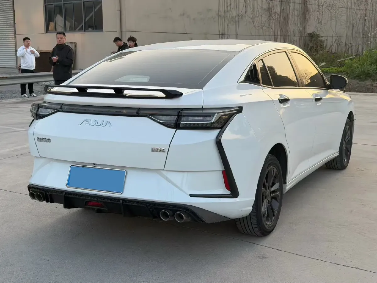 2023 DongFeng Aeolus YiXuan 1.5L 125HP L4 6DCT,autocango,china used car exporter,china ev exporter,chinese used car exporter,chinese used ev exporter