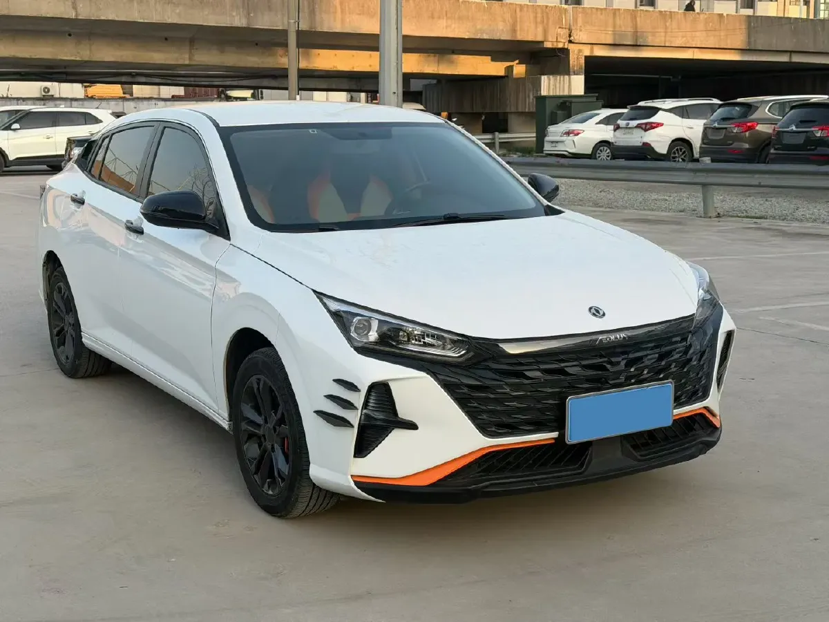 2023 DongFeng Aeolus YiXuan 1.5L 125HP L4 6DCT,autocango,china used car exporter,china ev exporter,chinese used car exporter,chinese used ev exporter