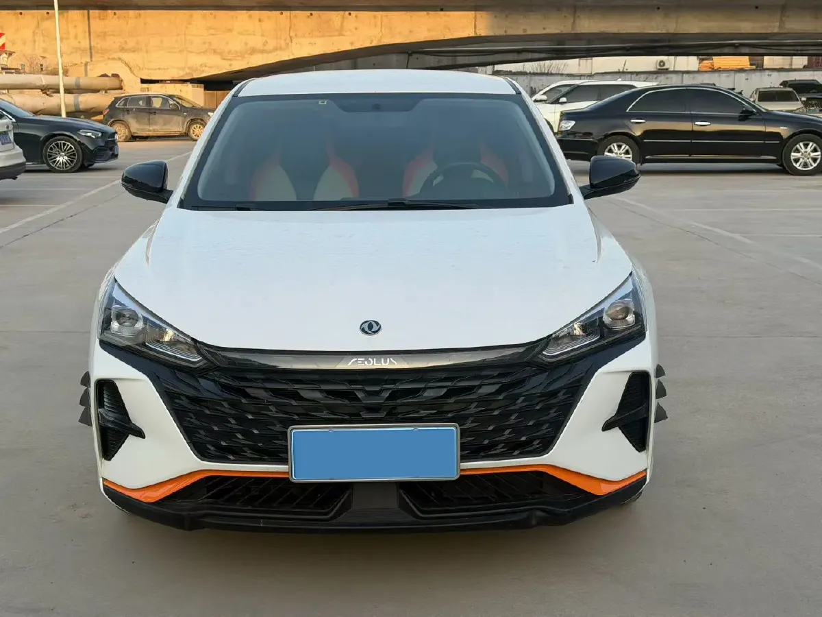 2023 DongFeng Aeolus YiXuan 1.5L 125HP L4 6DCT,autocango,china used car exporter,china ev exporter,chinese used car exporter,chinese used ev exporter