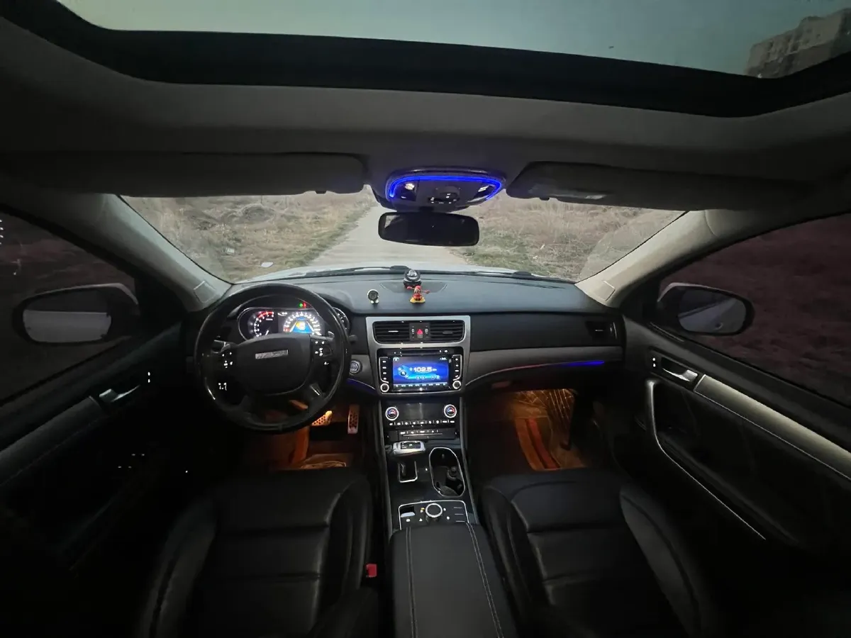 2017 Haval H8 2.0T 252HP L4 8AT,autocango,china used car exporter,china ev exporter,chinese used car exporter,chinese used ev exporter