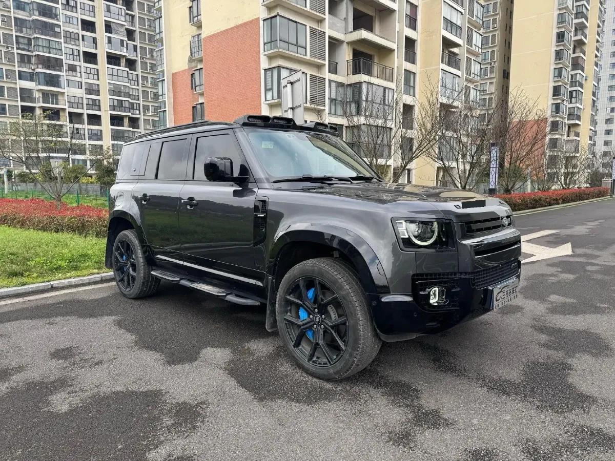 2023 Land Rover Defender 3.0T 400HP L6 8AT,autocango,china used car exporter,china ev exporter,chinese used car exporter,chinese used ev exporter