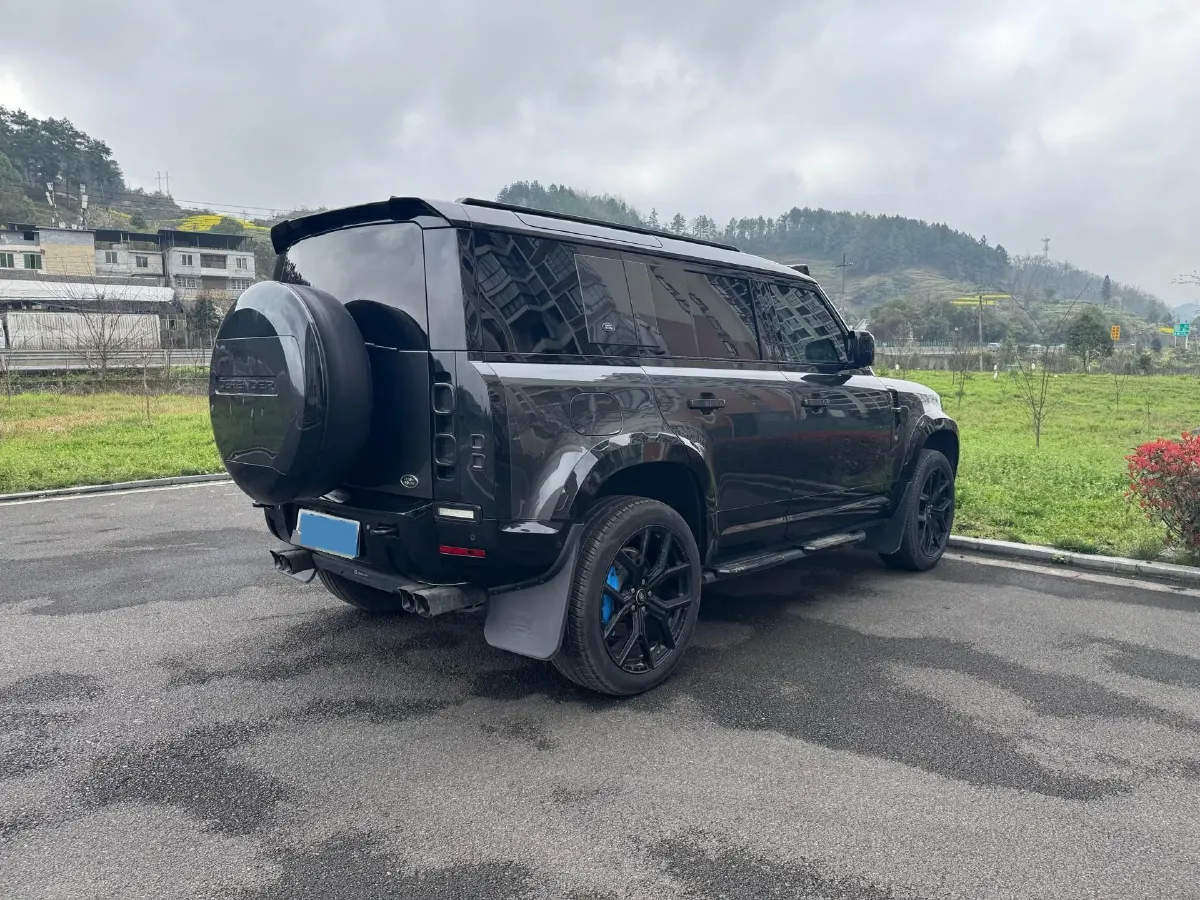 2023 Land Rover Defender 3.0T 400HP L6 8AT,autocango,china used car exporter,china ev exporter,chinese used car exporter,chinese used ev exporter