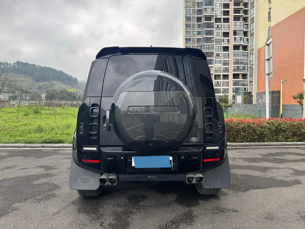 2023 Land Rover Defender 3.0T 400HP L6 8AT,autocango,china used car exporter,china ev exporter,chinese used car exporter,chinese used ev exporter