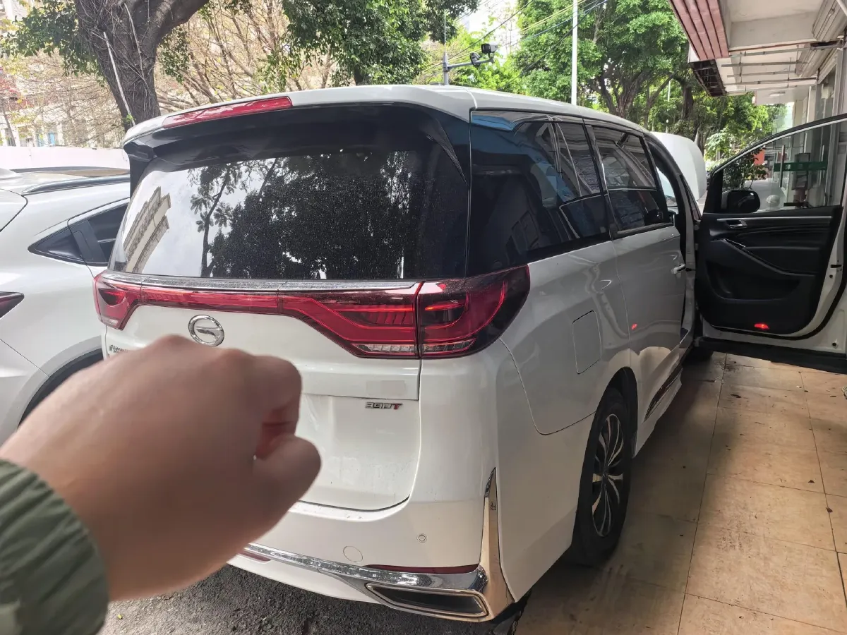 2021 GAC Trumpchi M8 2.0T 252HP L4 8AT,autocango,china used car exporter,china ev exporter,chinese used car exporter,chinese used ev exporter