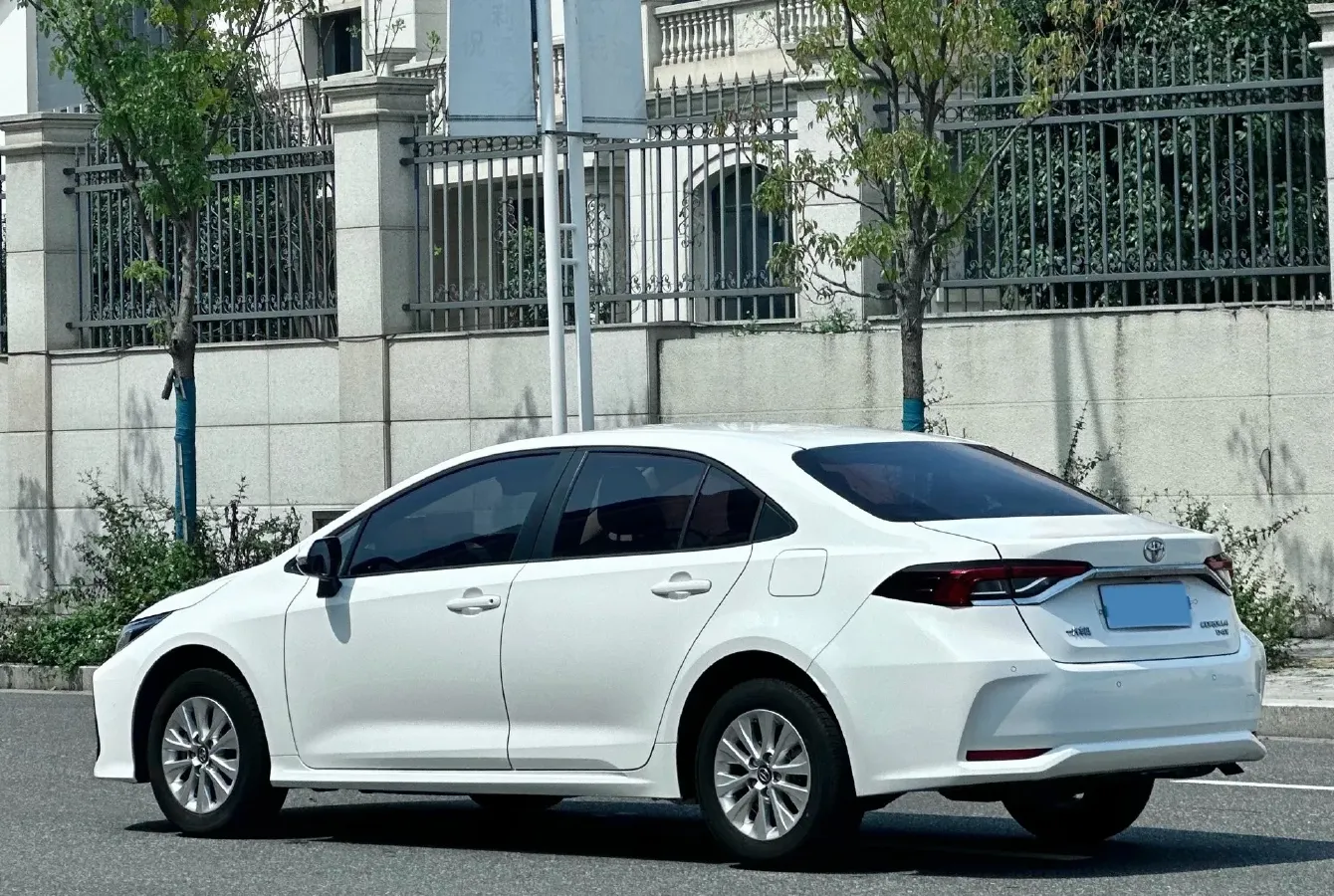 2022 Toyota Corolla 1.2T 116HP L4 CVT,autocango,china used car exporter,china ev exporter,chinese used car exporter,chinese used ev exporter