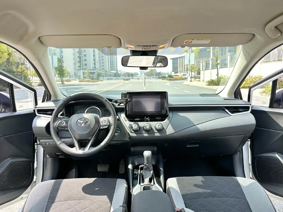 2022 Toyota Corolla 1.2T 116HP L4 CVT,autocango,china used car exporter,china ev exporter,chinese used car exporter,chinese used ev exporter