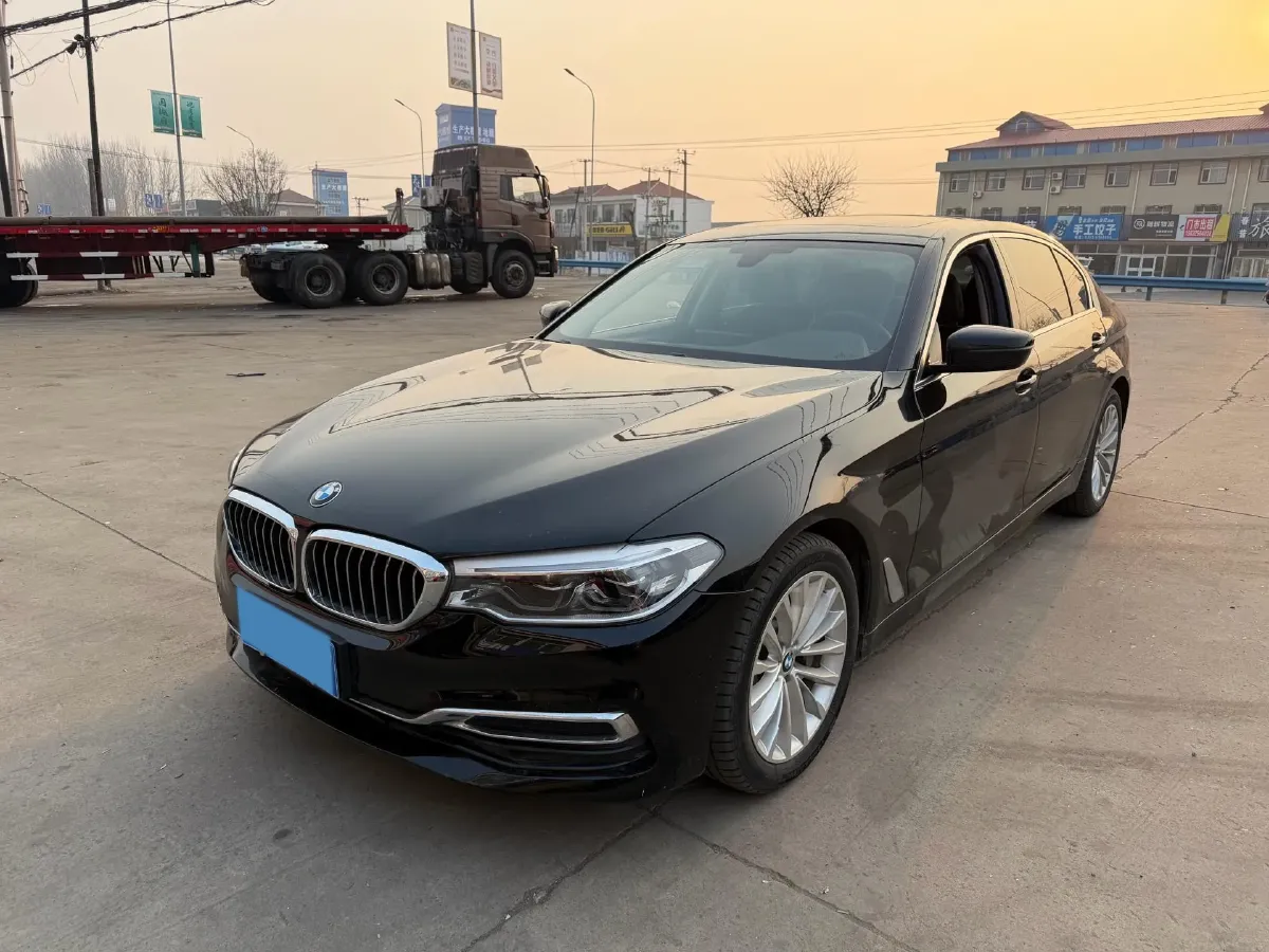 2020 BMW 5 Series 2.0T 252HP L4 8AT,autocango,china used car exporter,china ev exporter,chinese used car exporter,chinese used ev exporter