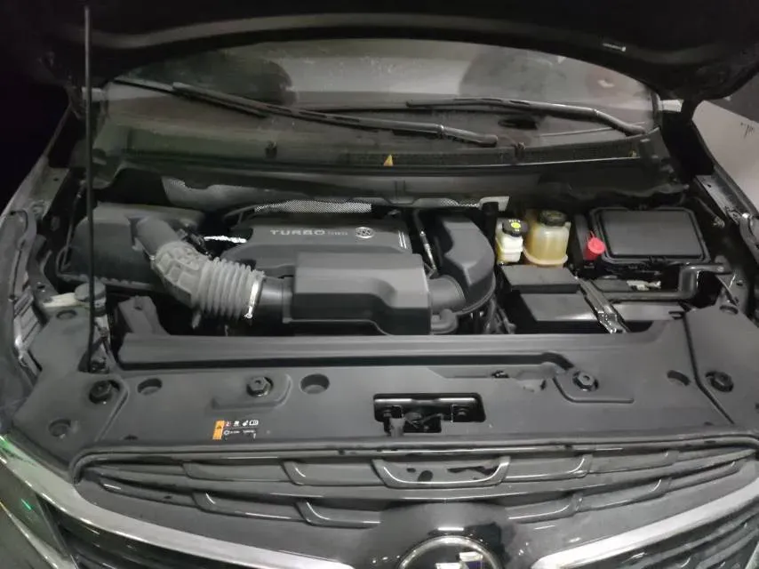 2021 Buick GL8 2.0T 237HP L4 9AT,autocango,china used car exporter,china ev exporter,chinese used car exporter,chinese used ev exporter