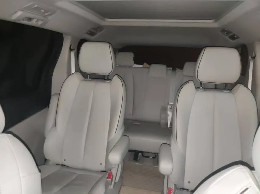 2021 Buick GL8 2.0T 237HP L4 9AT,autocango,china used car exporter,china ev exporter,chinese used car exporter,chinese used ev exporter