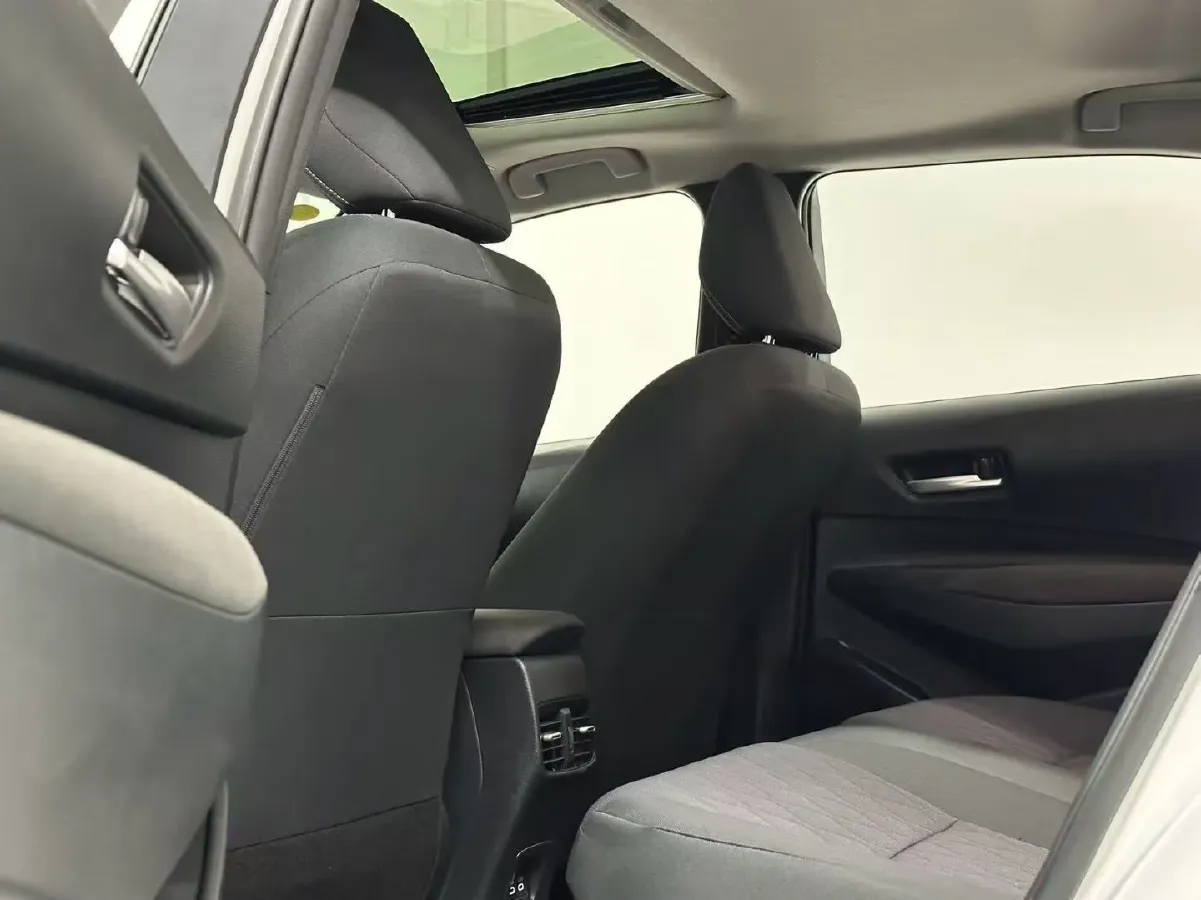 2022 Toyota Corolla 1.8L 98HP L4 E-CVT Hybrid,autocango,china used car exporter,china ev exporter,chinese used car exporter,chinese used ev exporter