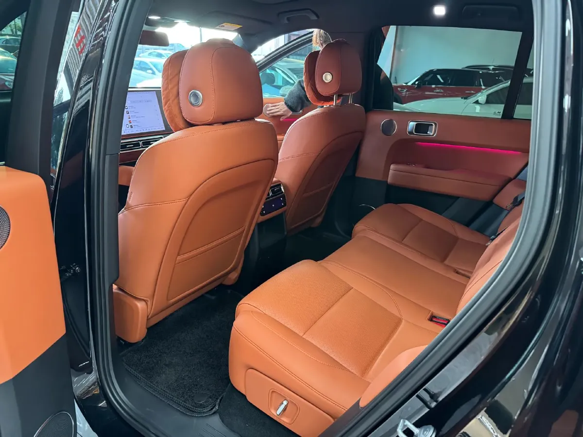 2025 Li L6 Range Extended 154HP L4 REEV,autocango,china used car exporter,china ev exporter,chinese used car exporter,chinese used ev exporter