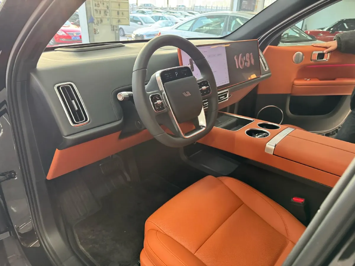 2025 Li L6 Range Extended 154HP L4 REEV,autocango,china used car exporter,china ev exporter,chinese used car exporter,chinese used ev exporter