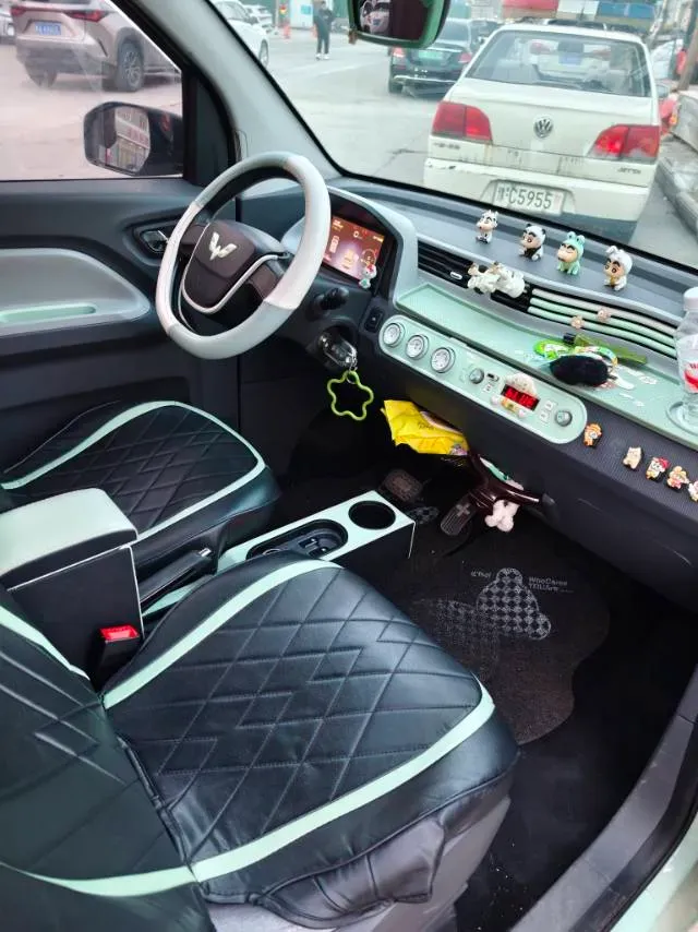 2022 WuLing HongGuang MINI EV BEV 9KWH,autocango,china used car exporter,china ev exporter,chinese used car exporter,chinese used ev exporter