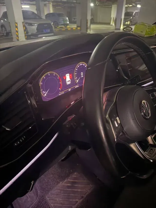 2020 Volkswagen Tayron 2.0T 220HP L4 7DCT,autocango,china used car exporter,china ev exporter,chinese used car exporter,chinese used ev exporter