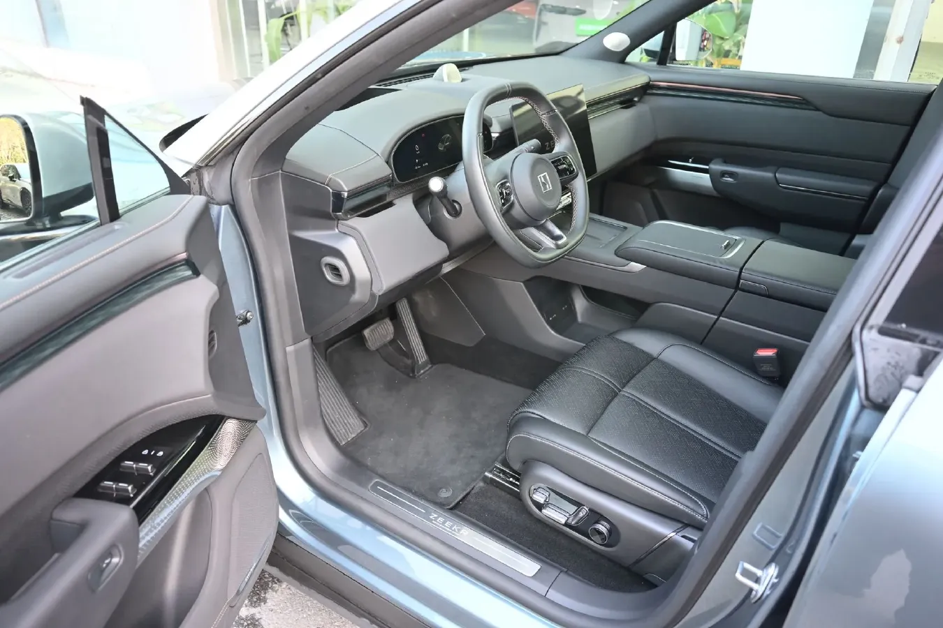 2025 Zeekr 7X BEV 100KWH,autocango,china used car exporter,china ev exporter,chinese used car exporter,chinese used ev exporter