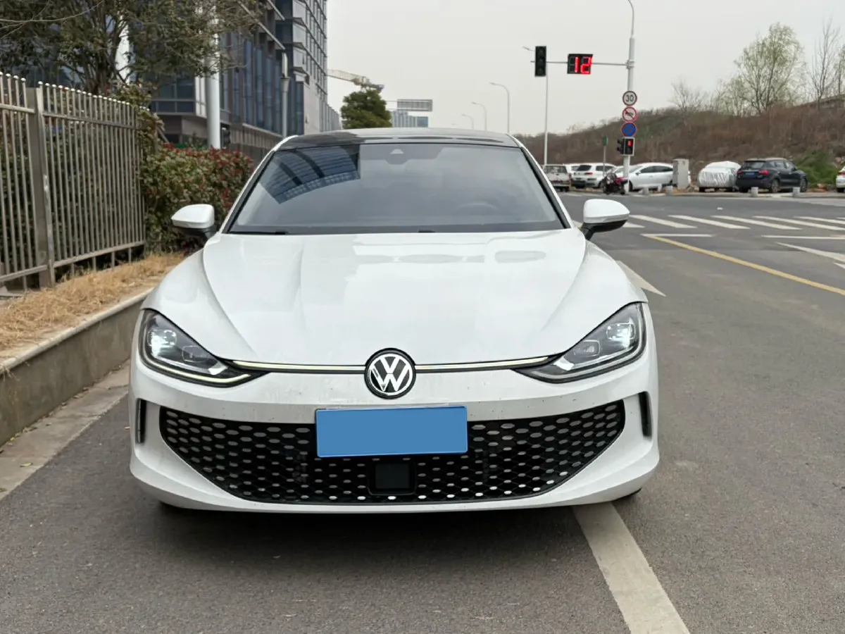 2023 Volkswagen Lamando 1.4T 150HP L4 7DCT,autocango,china used car exporter,china ev exporter,chinese used car exporter,chinese used ev exporter