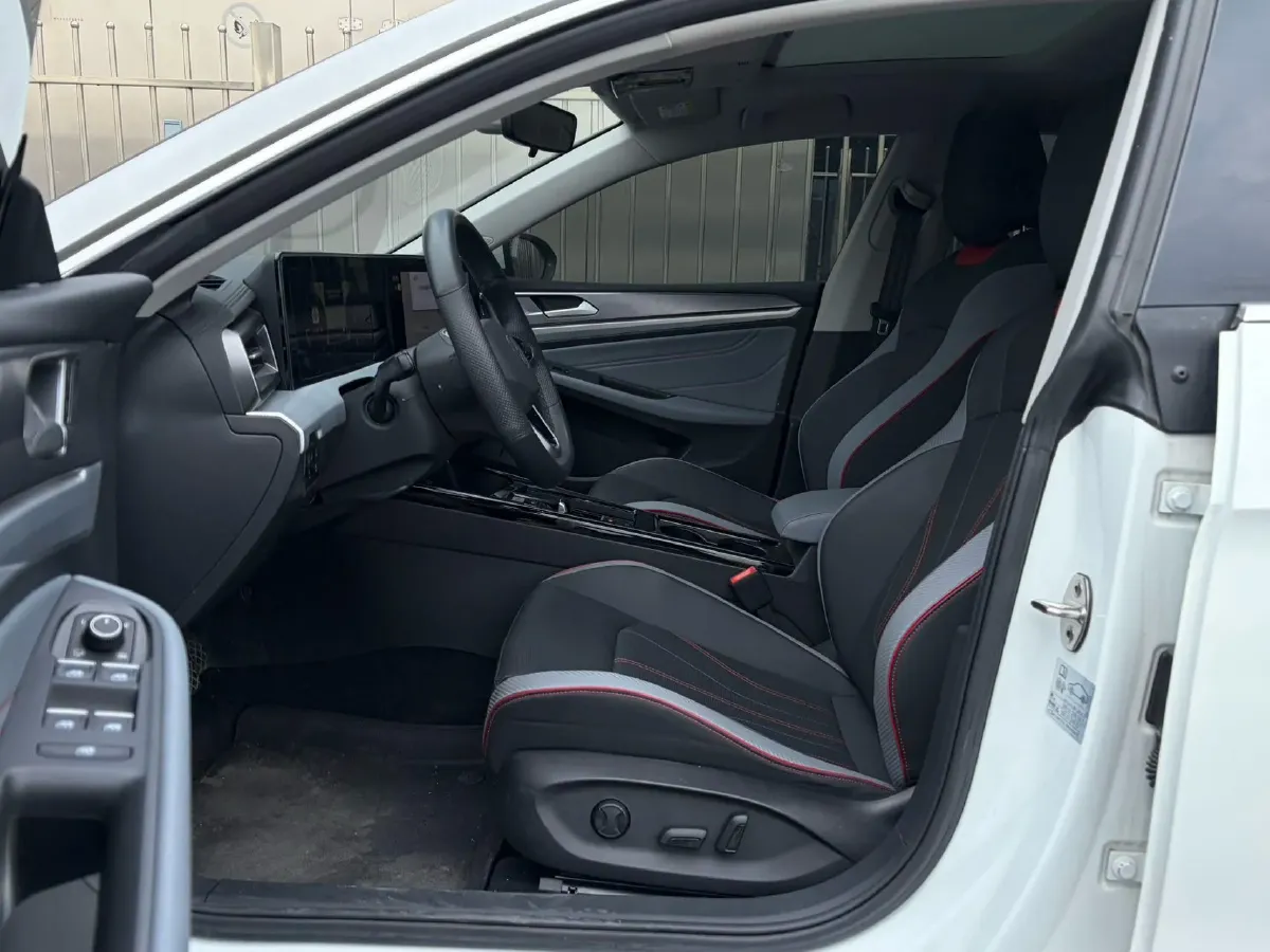 2023 Volkswagen Lamando 1.4T 150HP L4 7DCT,autocango,china used car exporter,china ev exporter,chinese used car exporter,chinese used ev exporter