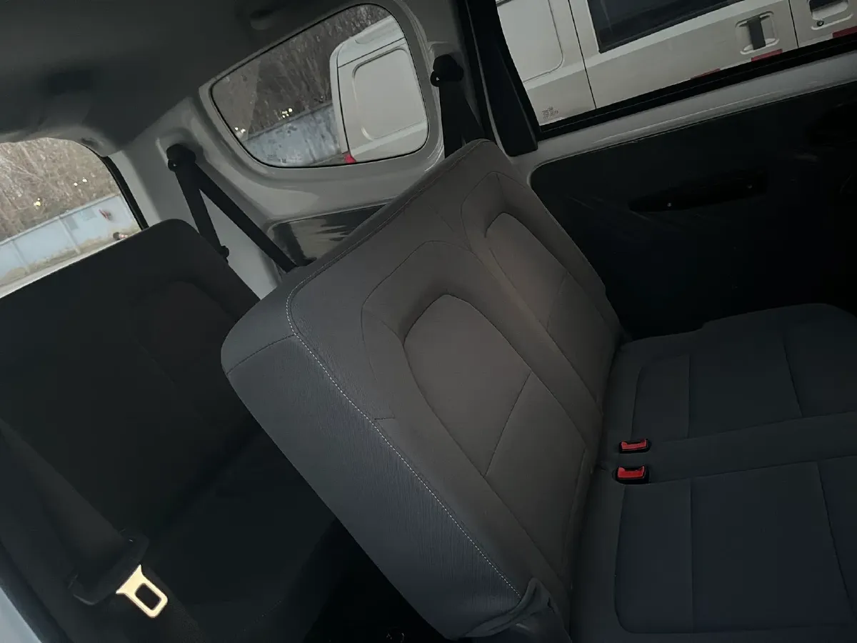 2024 WuLing HongGuang New Energy BEV 32.6KWH,autocango,china used car exporter,china ev exporter,chinese used car exporter,chinese used ev exporter