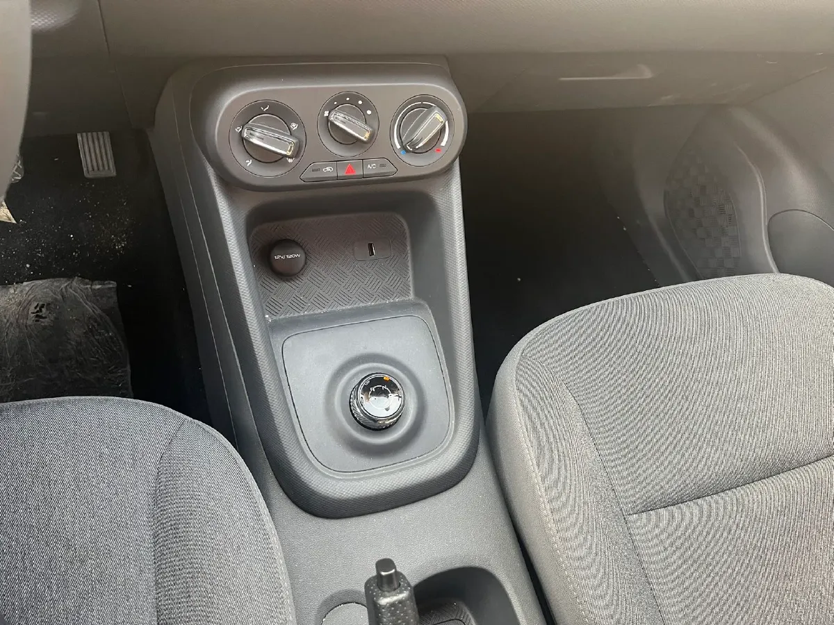 2024 WuLing HongGuang New Energy BEV 32.6KWH,autocango,china used car exporter,china ev exporter,chinese used car exporter,chinese used ev exporter