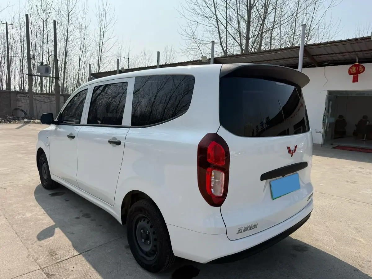 2024 WuLing HongGuang New Energy BEV 32.6KWH,autocango,china used car exporter,china ev exporter,chinese used car exporter,chinese used ev exporter