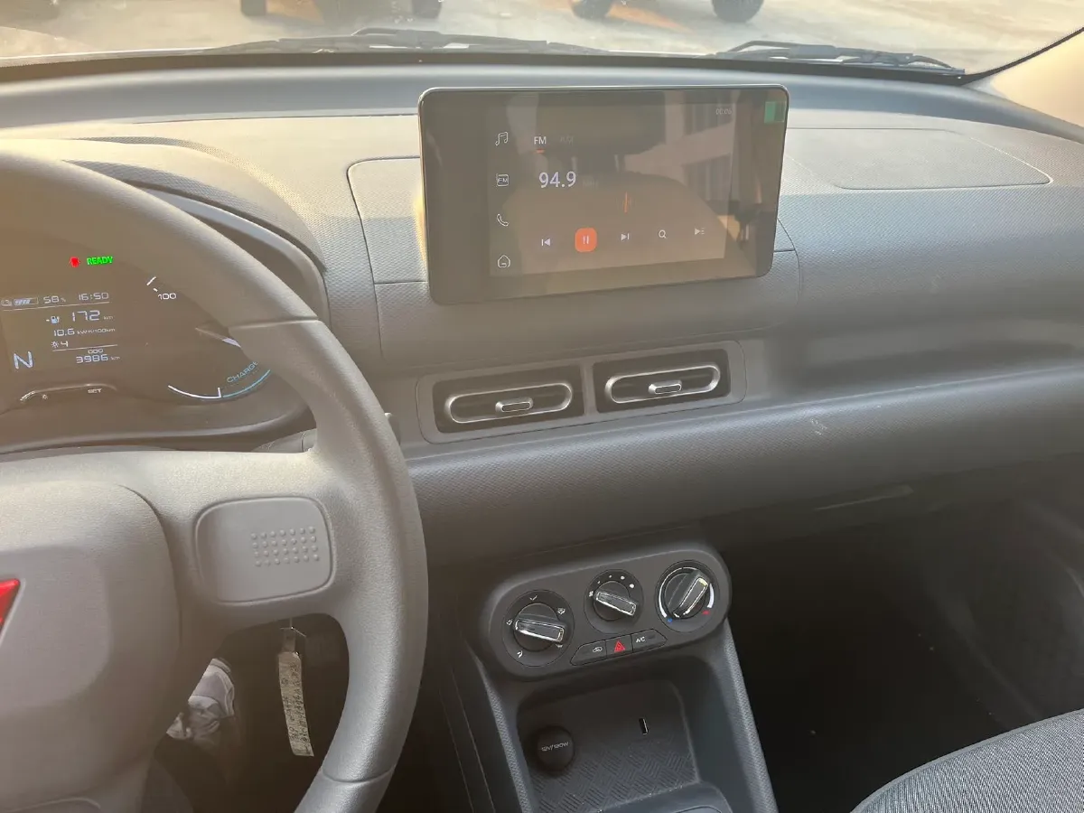 2024 WuLing HongGuang New Energy BEV 32.6KWH,autocango,china used car exporter,china ev exporter,chinese used car exporter,chinese used ev exporter