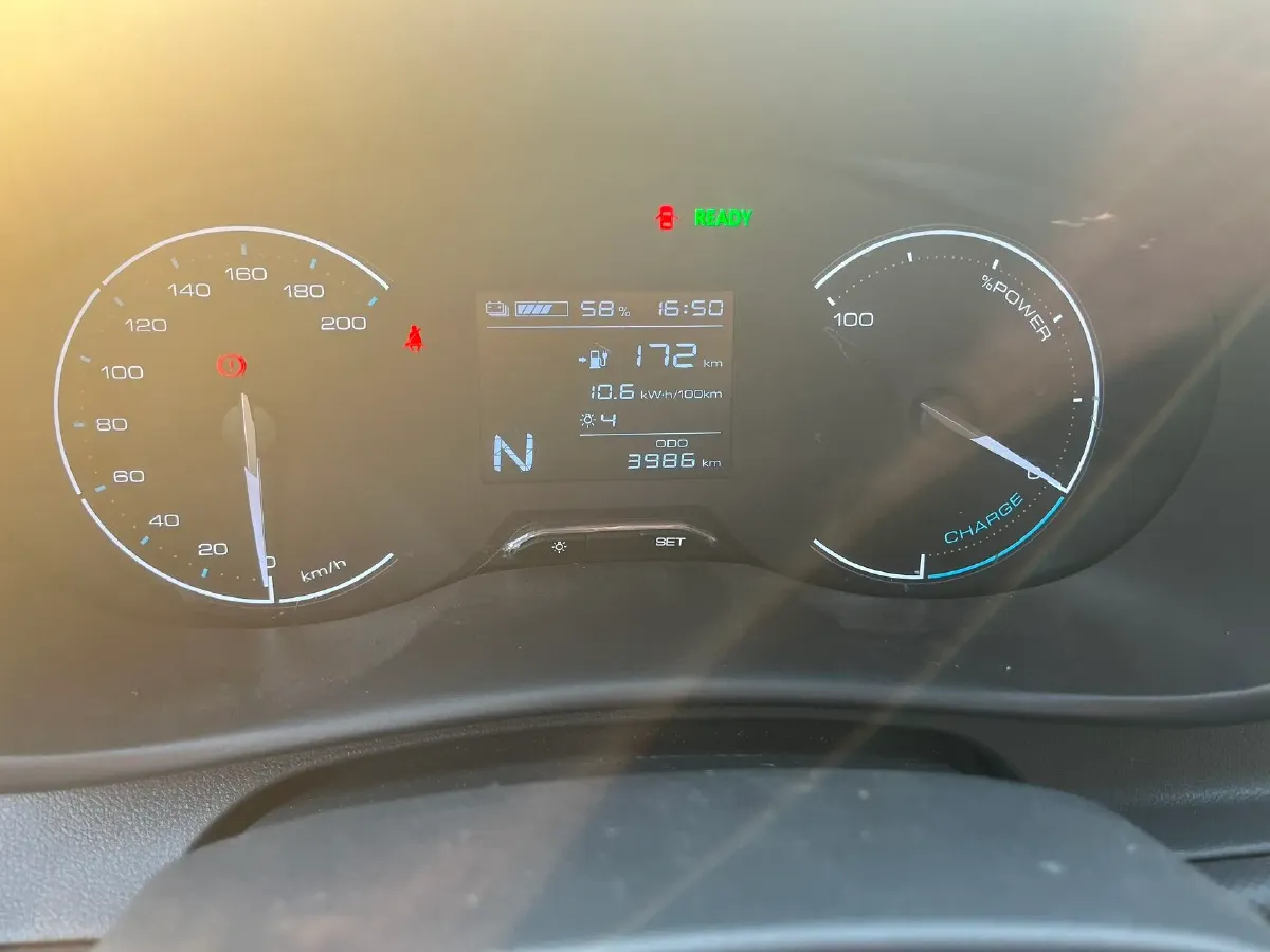 2024 WuLing HongGuang New Energy BEV 32.6KWH,autocango,china used car exporter,china ev exporter,chinese used car exporter,chinese used ev exporter