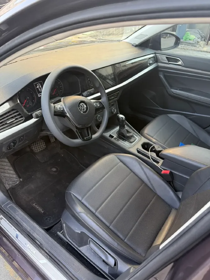 2018 Landwind XiaoYao 1.5T 163HP L4 CVT,autocango,china used car exporter,china ev exporter,chinese used car exporter,chinese used ev exporter