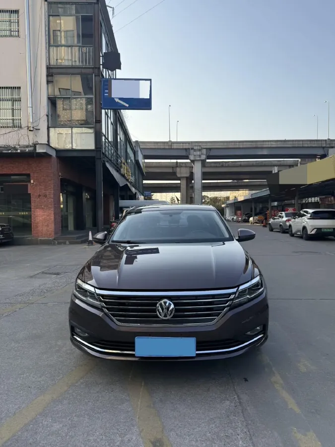 2018 Landwind XiaoYao 1.5T 163HP L4 CVT,autocango,china used car exporter,china ev exporter,chinese used car exporter,chinese used ev exporter