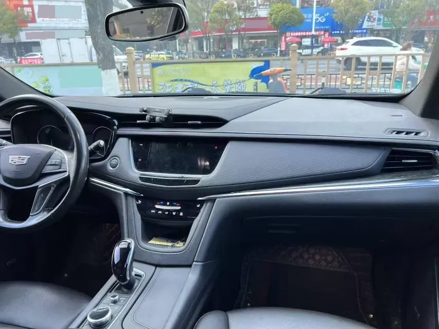 2021 Cadillac XT5 2.0T 237HP L4 9AT,autocango,china used car exporter,china ev exporter,chinese used car exporter,chinese used ev exporter