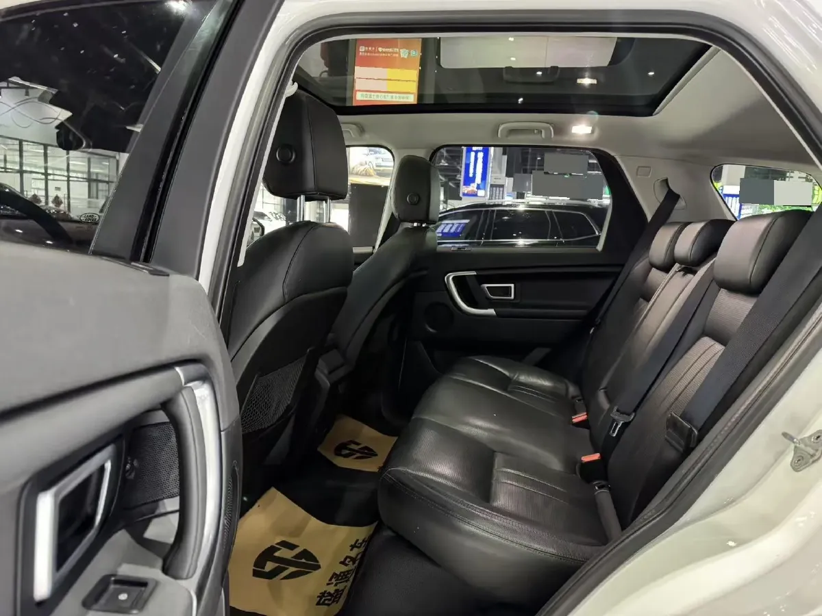 2018 Land Rover Discovery Sport 2.0T 241HP L4 9AT,autocango,china used car exporter,china ev exporter,chinese used car exporter,chinese used ev exporter