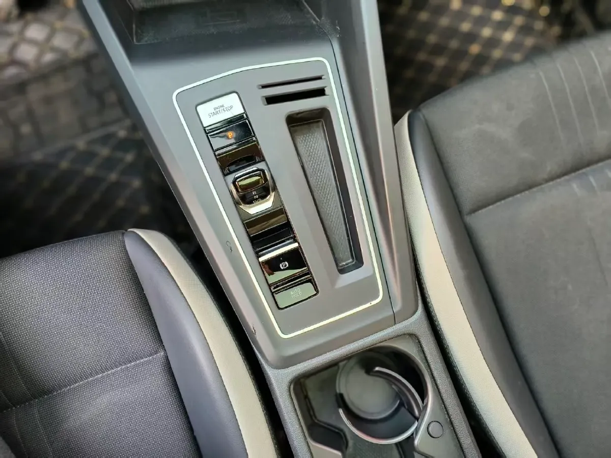 2021 Volkswagen Golf 1.4T 150HP L4 7DCT,autocango,china used car exporter,china ev exporter,chinese used car exporter,chinese used ev exporter