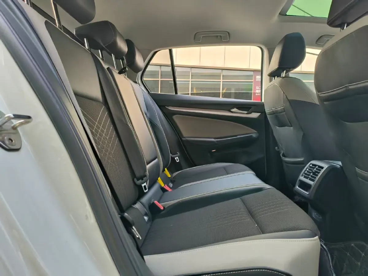 2021 Volkswagen Golf 1.4T 150HP L4 7DCT,autocango,china used car exporter,china ev exporter,chinese used car exporter,chinese used ev exporter