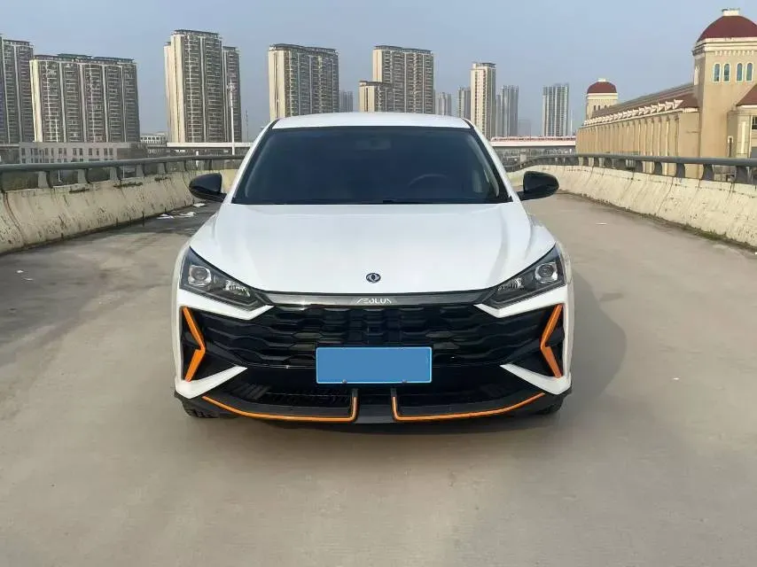 2023 DongFeng Aeolus YiXuan 1.5L 125HP L4 6DCT,autocango,china used car exporter,china ev exporter,chinese used car exporter,chinese used ev exporter