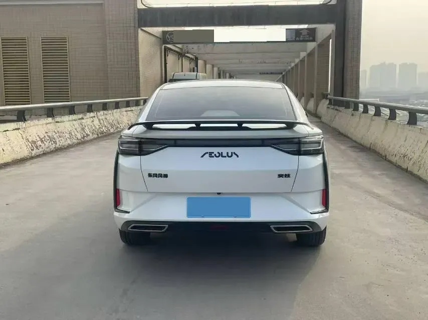 2023 DongFeng Aeolus YiXuan 1.5L 125HP L4 6DCT,autocango,china used car exporter,china ev exporter,chinese used car exporter,chinese used ev exporter