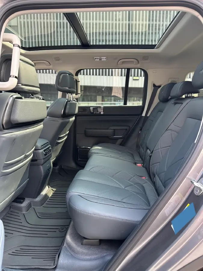 2023 FangChengBao Bao 5 1.5T 194HP L4 E-CVT PHEV 31.8KWH,autocango,china used car exporter,china ev exporter,chinese used car exporter,chinese used ev exporter