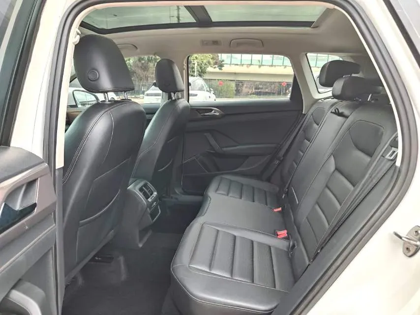 2022 Volkswagen Tharu 1.4T 150HP L4 7DCT,autocango,china used car exporter,china ev exporter,chinese used car exporter,chinese used ev exporter