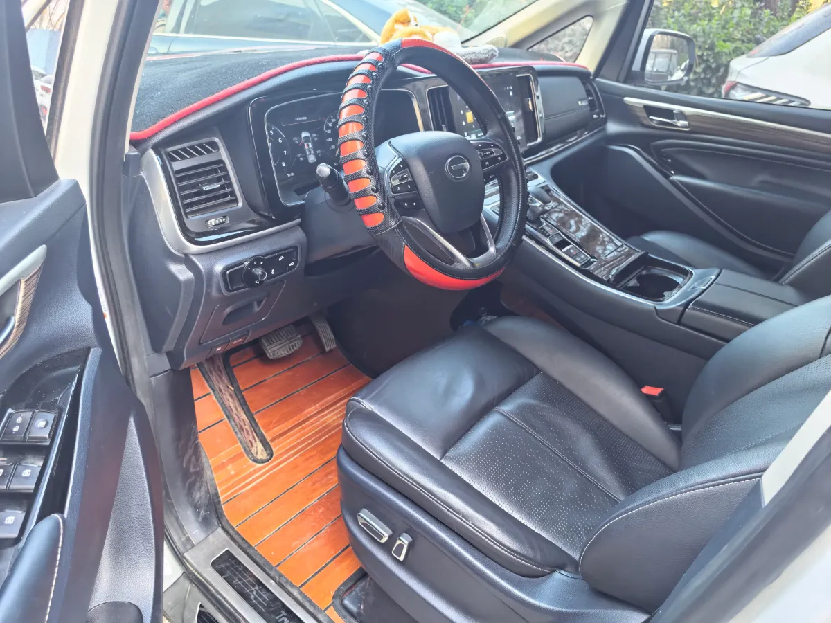 2021 GAC Trumpchi M8 2.0T 252HP L4 8AT,autocango,china used car exporter,china ev exporter,chinese used car exporter,chinese used ev exporter