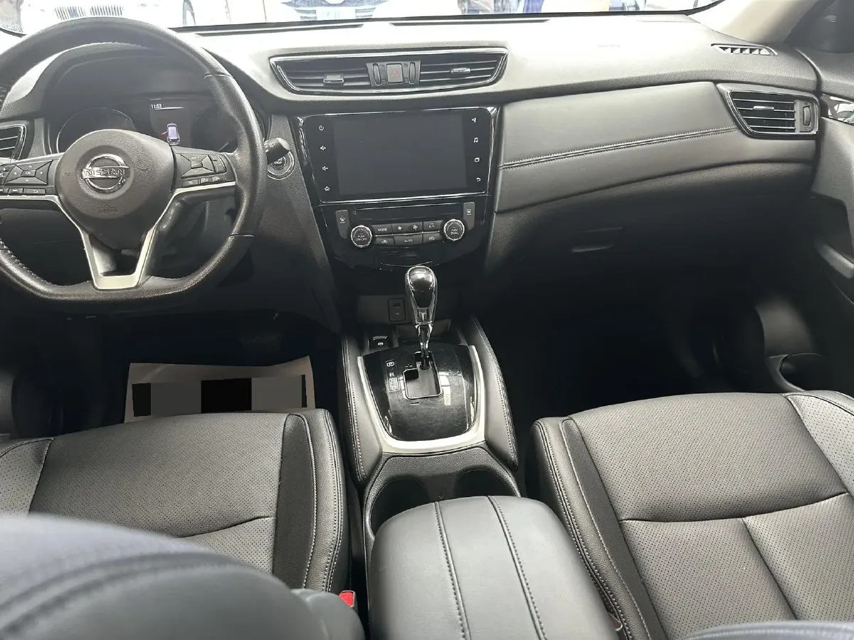 2023 Nissan X-Trail 2.0L 151HP L4 CVT,autocango,china used car exporter,china ev exporter,chinese used car exporter,chinese used ev exporter