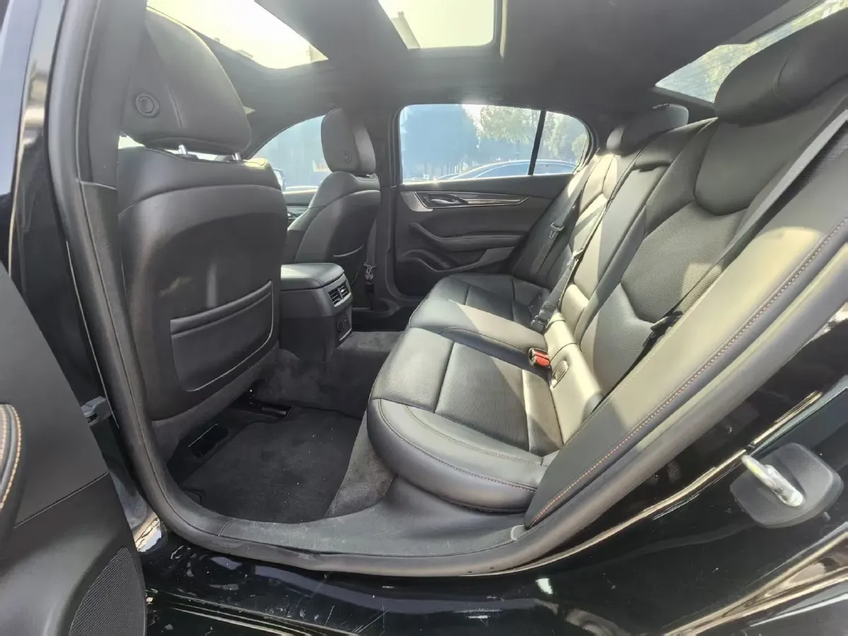 2021 Cadillac CT5 2.0T 237HP L4 10AT,autocango,china used car exporter,china ev exporter,chinese used car exporter,chinese used ev exporter