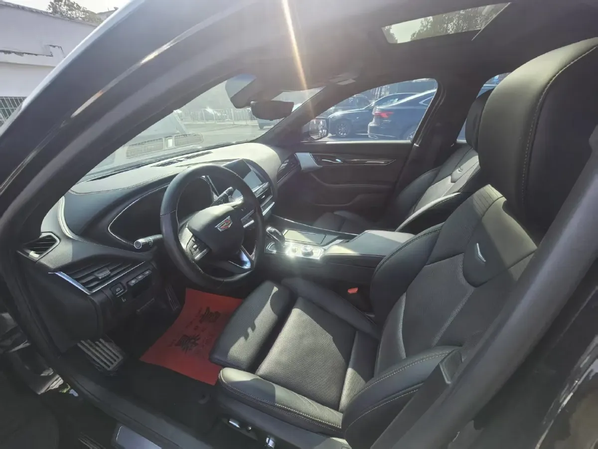 2021 Cadillac CT5 2.0T 237HP L4 10AT,autocango,china used car exporter,china ev exporter,chinese used car exporter,chinese used ev exporter