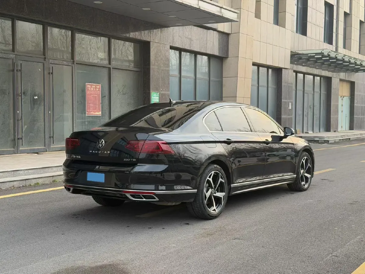 2023 Volkswagen Magotan 2.0T 186HP L4 7DCT,autocango,china used car exporter,china ev exporter,chinese used car exporter,chinese used ev exporter