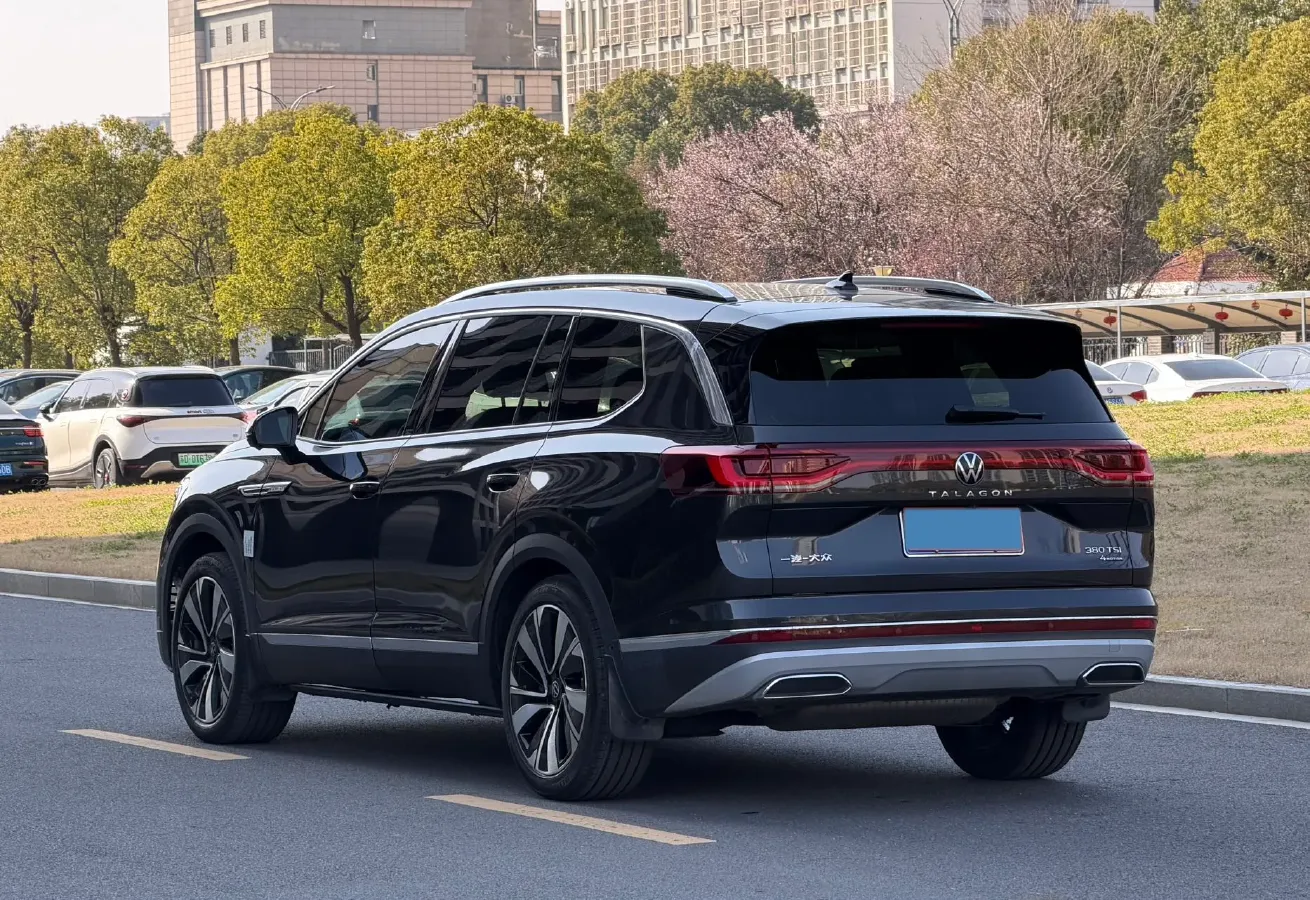 2023 Volkswagen Talagon 2.0T 220HP L4 7DCT,autocango,china used car exporter,china ev exporter,chinese used car exporter,chinese used ev exporter