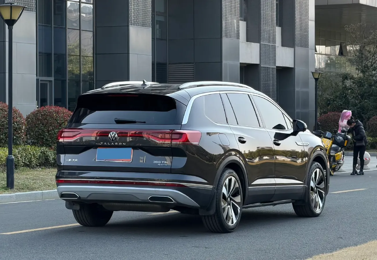 2023 Volkswagen Talagon 2.0T 220HP L4 7DCT,autocango,china used car exporter,china ev exporter,chinese used car exporter,chinese used ev exporter