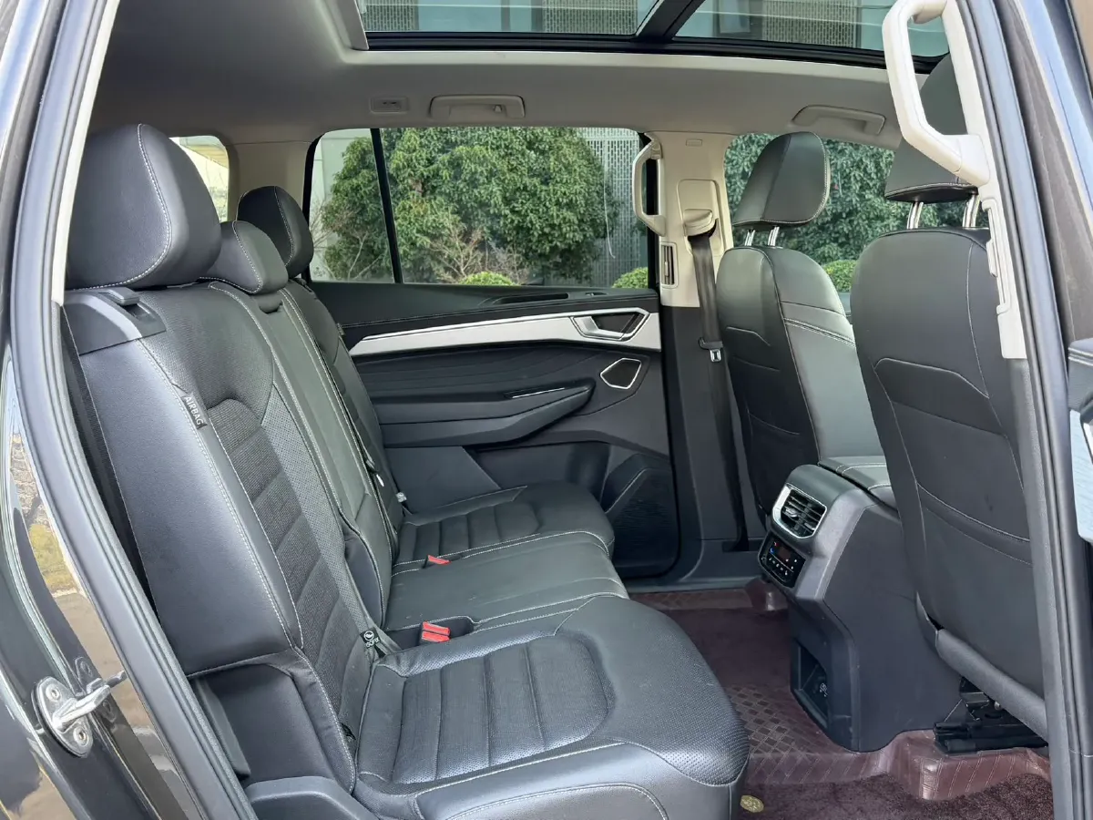 2023 Volkswagen Talagon 2.0T 220HP L4 7DCT,autocango,china used car exporter,china ev exporter,chinese used car exporter,chinese used ev exporter