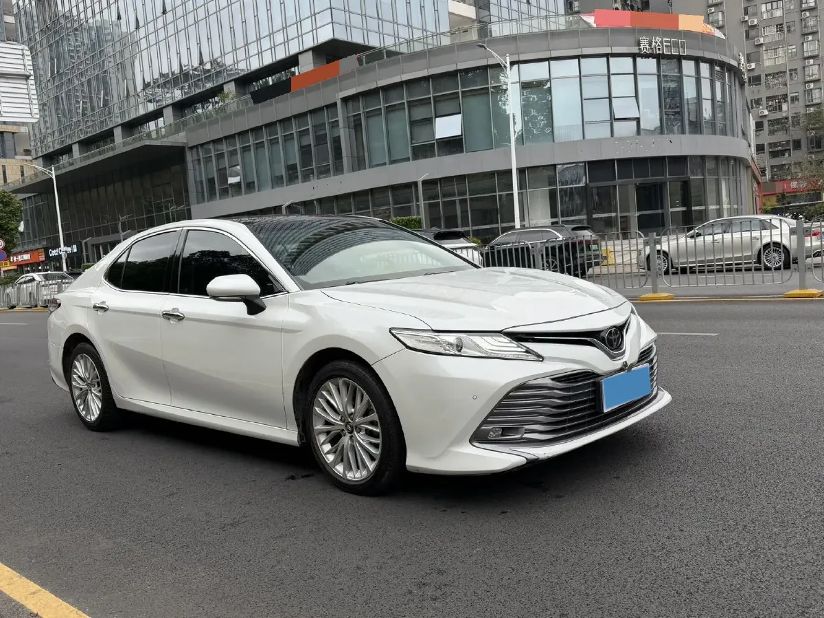 2019 Toyota Camry 2.5L 209HP L4 8AT,autocango,china used car exporter,china ev exporter,chinese used car exporter,chinese used ev exporter