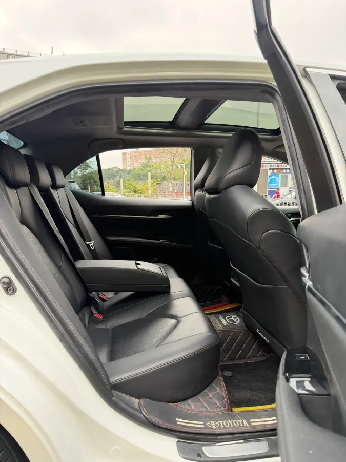 2019 Toyota Camry 2.5L 209HP L4 8AT,autocango,china used car exporter,china ev exporter,chinese used car exporter,chinese used ev exporter