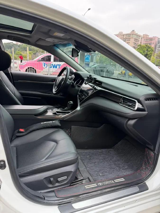 2019 Toyota Camry 2.5L 209HP L4 8AT,autocango,china used car exporter,china ev exporter,chinese used car exporter,chinese used ev exporter