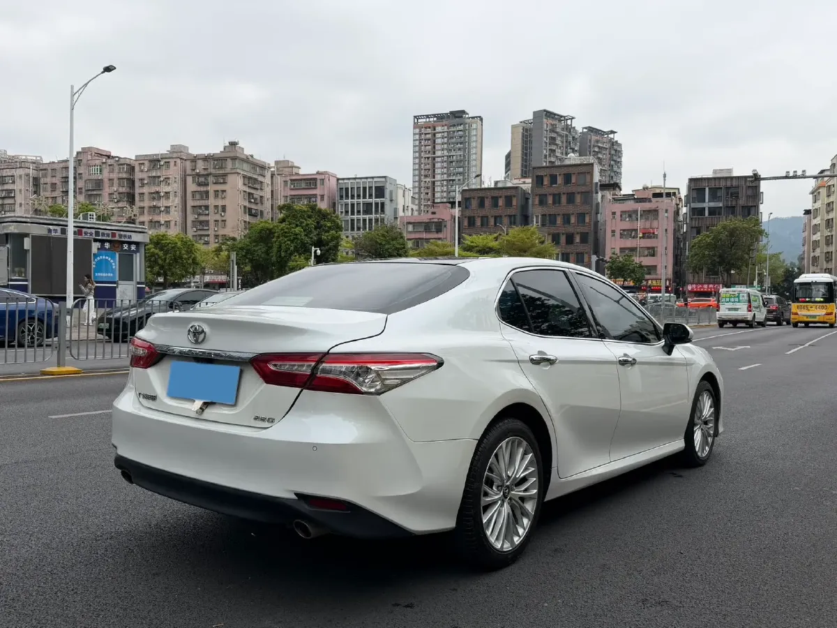 2019 Toyota Camry 2.5L 209HP L4 8AT,autocango,china used car exporter,china ev exporter,chinese used car exporter,chinese used ev exporter