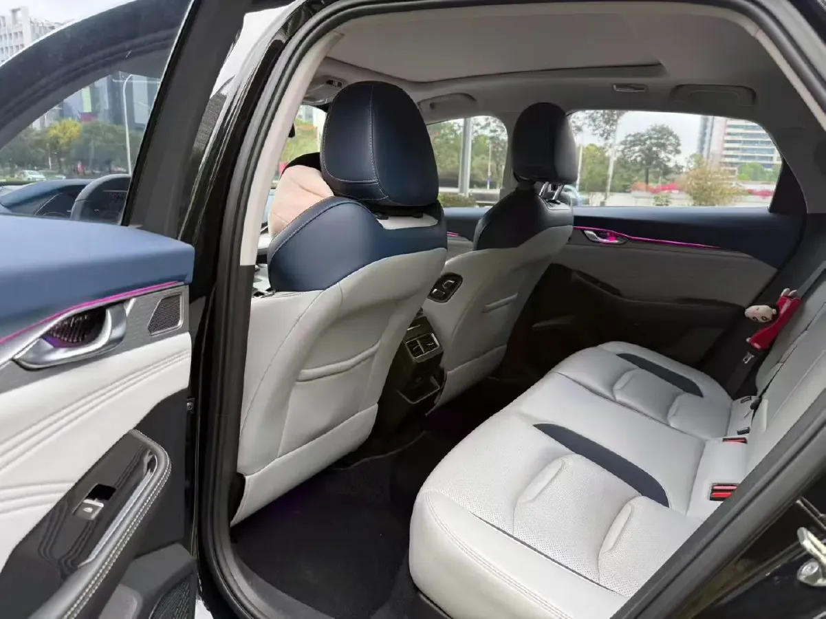 2021 Geely Preface 2.0T 190HP L4 7DCT,autocango,china used car exporter,china ev exporter,chinese used car exporter,chinese used ev exporter