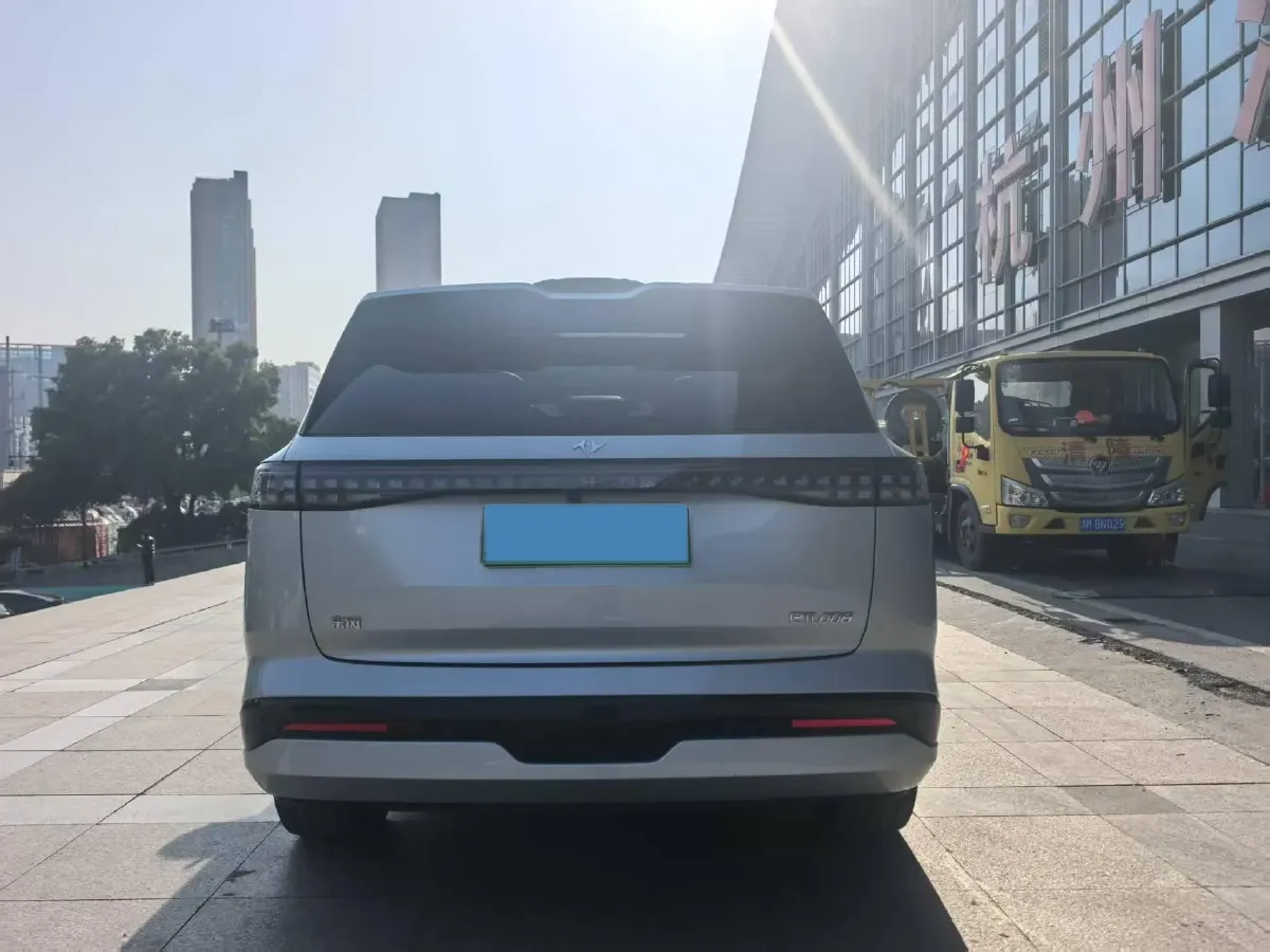 2025 DongFeng eπ eπ008 BEV 82.28KWH,autocango,china used car exporter,china ev exporter,chinese used car exporter,chinese used ev exporter
